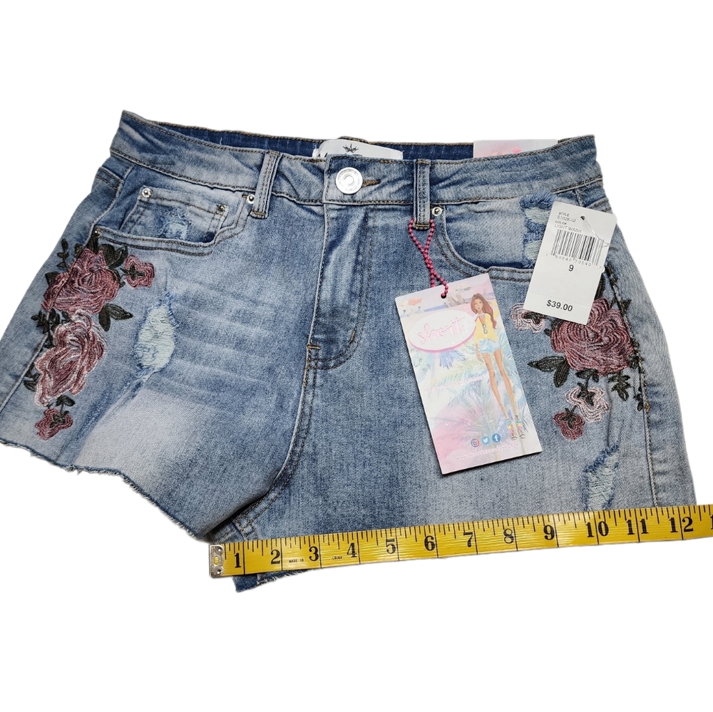 Almost Famous High Rise Destressed Shorts|Denim | Junior Women Size 9 - Picture 8 of 11
